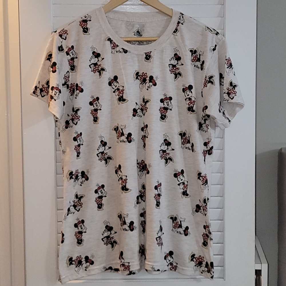 Disney all over minnie pring tee